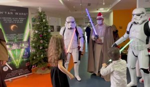 Star Wars côte d'Opale distribue des jouets en pédiatrie à l'hôpital Duchenne de Boulogne