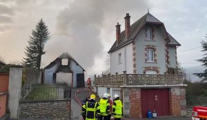 Un garage incendié à Bogny