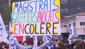 Magistrats, greffiers et avocats rassemblés à Paris