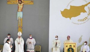 A Chypre, le pape célèbre une grande messe à Nicosie et appelle à la "fraternité"