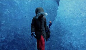 No Comment : voyage au centre d'un glacier en péril