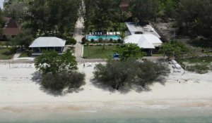 Les îles Gili, paradis des touristes devenu cimetière d'hôtels à l'abandon