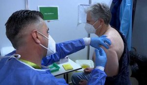 Covid-19 : les Autrichiens se ruent sur la vaccination qui sera obligatoire dès février