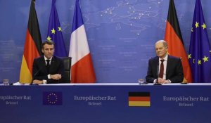 Omicron: la France n'imposera pas de tests avec les pays de l'UE, dit Macron