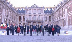 Sommet de crise de l'UE à Versailles: photo de famille