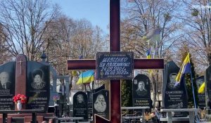 A Kyiv, les larmes et la foi après bientôt un mois de guerre