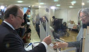 Présidentielle en France: l'ex-président Hollande vote à Tulle