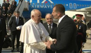 Le pape François arrive à Malte pour une visite de deux jours