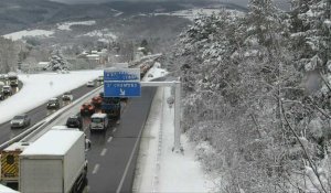Météo: circulation perturbée par la neige à Saint-Etienne