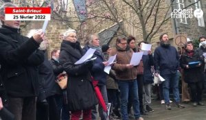 VIDÉO. À Saint-Brieuc, ils chantent contre la guerre et pour le peuple d’Ukraine
