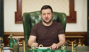 Zelensky réclame une zone d'exclusion aérienne, sinon "les roquettes russes vont tomber" sur l'Otan