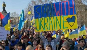 Début du rassemblement contre la guerre en Ukraine à Paris