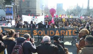Paris: un millier de manifestants contre le racisme et les violences policières