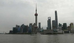Hausse du Covid en Chine : la moitié des habitants de Shanghai confinés