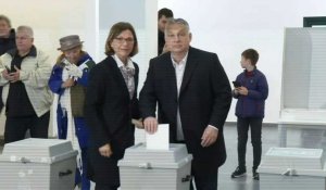 Hongrie: le Premier ministre Viktor Orban vote lors des élections législatives
