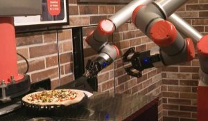 A Paris, une pizzeria où le pizzaïolo est un robot