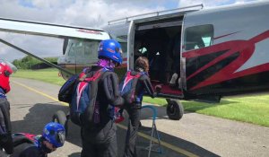 Parachutisme : l'équipe de France à Bondues