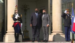 Emmanuel Macron reçoit le président kényan à l'Élysée
