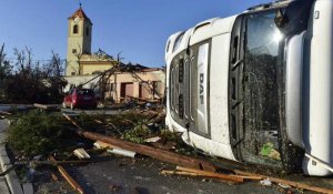 Tornade, grêle, foudre : violents phénomènes météo en Europe de l'Est