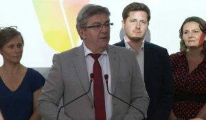 Mélenchon juge "le parti présidentiel défait", appelle ses électeurs à "déferler" au second tour
