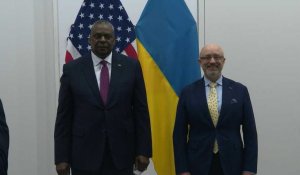 Le secrétaire américain à la Défense Austin rencontre son homologue ukrainien Reznikov