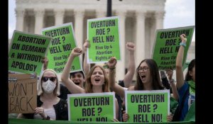 Aux États-Unis, la Cour Suprême met fin à la garantie du droit à l’avortement