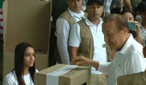 Présidentielle en Colombie: le candidat Hernandez vote au second tour