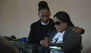 Afrique du Sud: des parents organisent un service de prière pour les 21 adolescents décédés