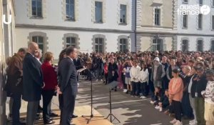 VIDÉO. Après l'attentat d'Arras, une minute de silence observée au lycée Émile-Zola à Rennes