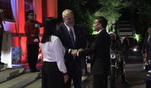 Albanie : Emmanuel Macron accueilli par le Premier ministre albanais au Palais des Brigades