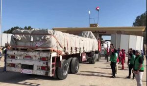 L'aide humanitaire commence à passer de l'Egypte vers Gaza (2)