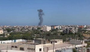 Nuage de fumée noire à Gaza après une frappe israélienne