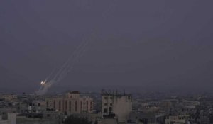 Des roquettes sont tirées depuis Rafah tandis que des explosions sont vues à Gaza