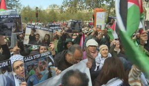Paris: début de la manifestation appellant à la paix au Proche-Orient