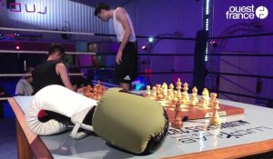 VIDEO. Ils mixent boxe et échecs : les conseils des chessboxeurs, de passage en Vendée