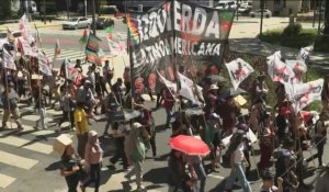 Argentine: manifestation de mouvements de gauche après l'élection de l'ultralibéral Milei