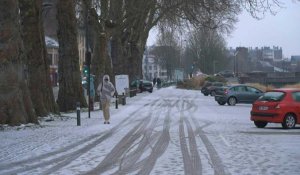 Pluies verglaçantes dans le nord: neige modérée à Amiens