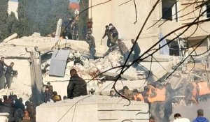 Damas: secouristes sur le site d'une frappe israélienne meurtrière