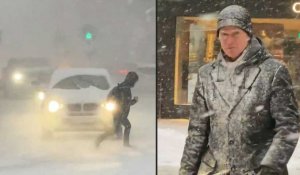 A Stockholm, les Suédois peinent à se déplacer en pleine tempête de neige