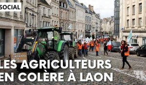 Une centaine d'agriculteurs manifestent contre des mesures gouvernementales à Laon