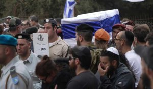 Funérailles d'un membre de la série israélienne "Fauda" tué dans les combats à Gaza