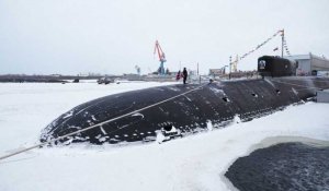 "Ces redoutables porte-missiles sont sans équivalent" : Poutine inaugure deux nouveaux sous-marins