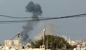 Fumée au-dessus de Rafah touchée par des bombardements israéliens