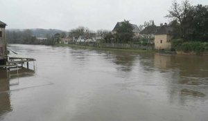 Intempéries: Montignac-Lascaux en Dordogne toujours inondée