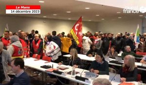 VIDÉO. Au Mans, des employés territoriaux font irruption au conseil municipal : la séance annulée