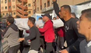 Gaza: un corps transporté à l'hôpital Nasser de Khan Younès