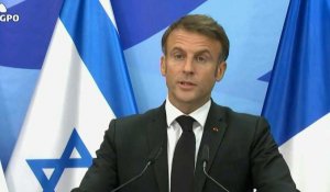 Macron appelle à une "relance décisive" du processus de paix