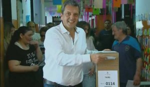 Argentine/Présidentielle: Le candidat Sergio Massa vote