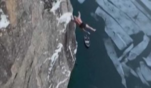  Norvège : Il saute d'une falaise de 40.5 m de haut dans l'eau glacée et bas un record #shorts