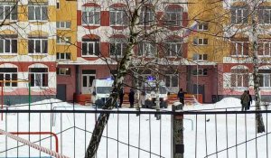Russie : une adolescente de 14 ans tire au fusil à pompe et tue une camarade avant de se suicider